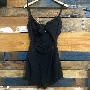 Reformation Magnolia Linen Romper, Black, 6